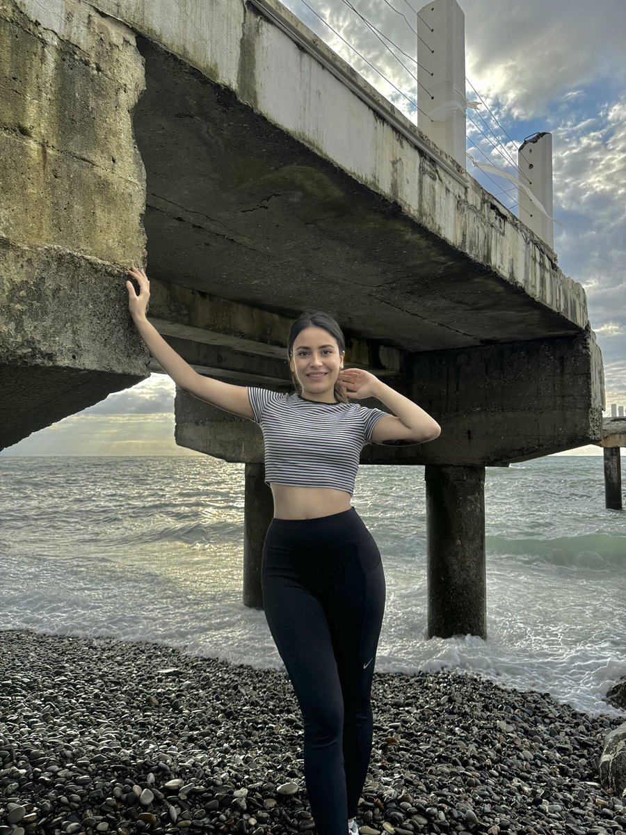 Yüksekova Zeki, Güzel ve Eğlenceli Escort Bayan Sevda